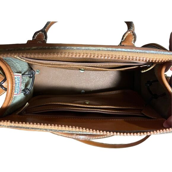 Dooney & Bourke Vintage Satchel Doctors bag pebbled leather buckle all weather - Picture 3 of 9